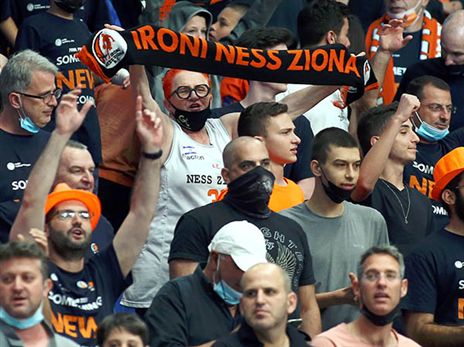 4,000 כתומים לא הפסיקו לעודד (אלן שיבר)