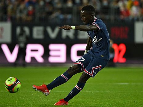 אידירסה גיי.שער נדיר עבורו (Getty)