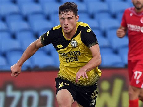 בדרך לקריית שלום. קניקובסקי (צילום: ברני ארדוב)