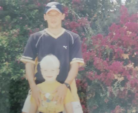 ואדים ועדן קארצב: "הוא מאוד בוגר ביחס לילד בן 21" (צילום: אלבום פרטי)