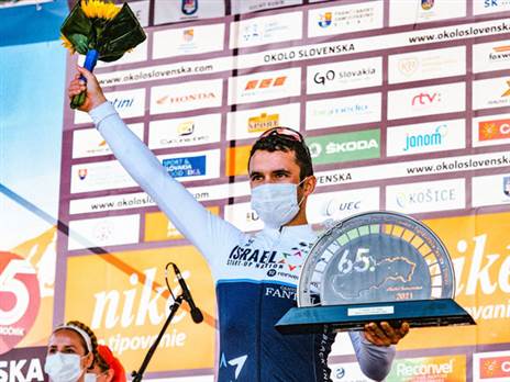 הישג יוצא דופן אינהורן. (בטיני ספורט)