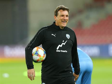 הרצוג. היכרות מוקדמת (אלן שיבר)