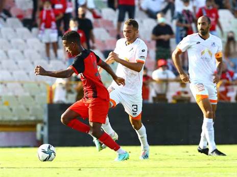 (לירון מולדובן)