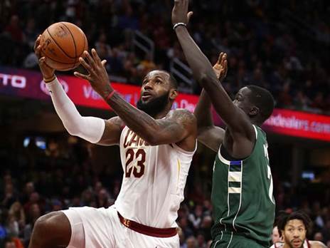 מול לברון. עוד ישוב לליגה הטובה בעולם (Getty)