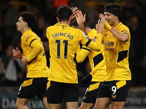 ניצחון נהדר לוולבס (GETTY)