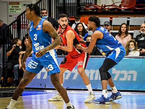 זלמנסון פוגש את האקסית (מנהלת הליגה)