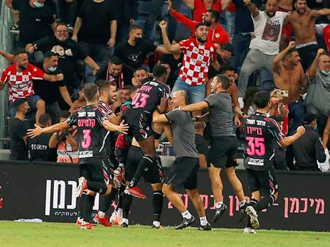 "חופן גדול של פרובוקציות ומשחק פשוט מגעיל" (אלן שיבר)