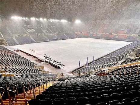 טדי נצבע לבן (הנהלת האצטדיון)