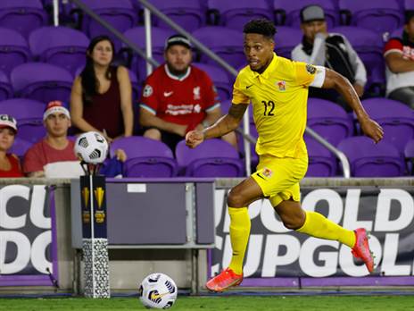 מיקאל אלפונס במדי נבחרת גוואדלופ. מצטרף לירוקים (GETTY)