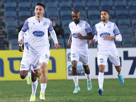 שחקני מכבי פ"ת. לא פשוט (דני מרון)