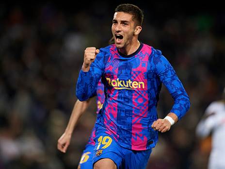 פראן טורס חוגג את שערו במחצית השנייה - היכן הלוגו? (GETTY)