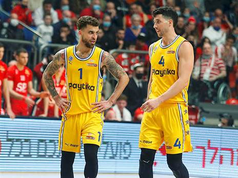 שחקני מכבי מאוכזבים. יצאו לדרך חדשה? (אלן שיבר)