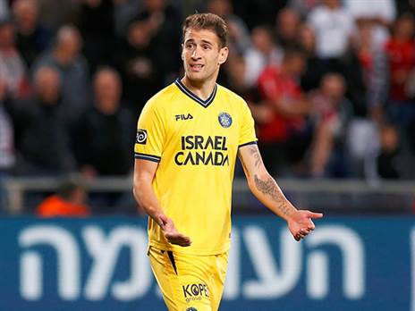 סבוריט. משחק רע שלו בהגנה (אלן שיבר)