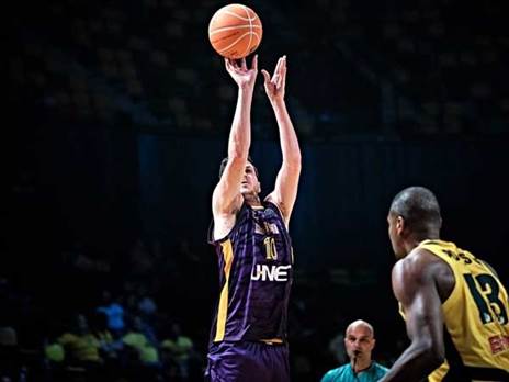 עוד קלעים ישראלים ילכו בעקבותיו של פניני? (FIBA)