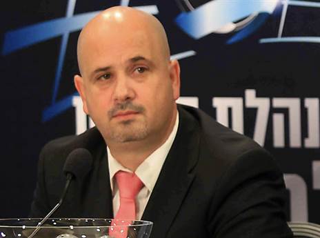 אורן חסון. האוהדים הגיעו גם אליו (אלן שיבר)