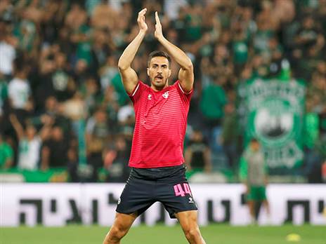 "אי אפשר להחזיק שחקן בכוח" (אלן שיבר)