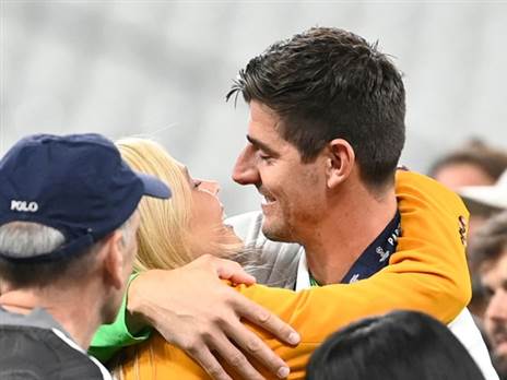 נשיקה למנצח (Getty)