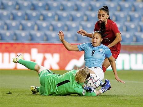 חזן בפנים (קרדיט: אלן שיבר)