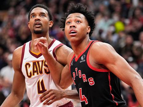 בארנס עקף את מובלי בישורת האחרונה (Getty)