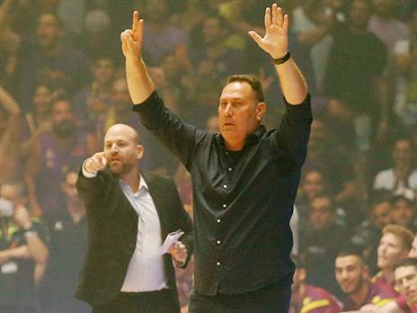 "ניידע על כמה החתמות מעניינות" (אלן שיבר)