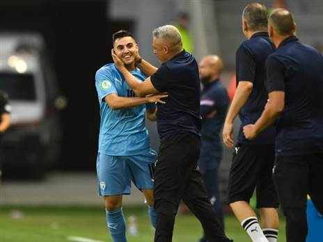 "אוסקר גלוך שחקן הטורניר" (UEFA)