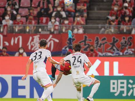 אוורלדו. שער מהסרטים (Getty, J.League)