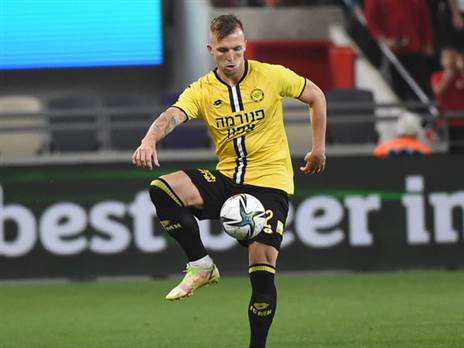 בדרך חזרה לארץ? קארצב (ברני ארדוב)