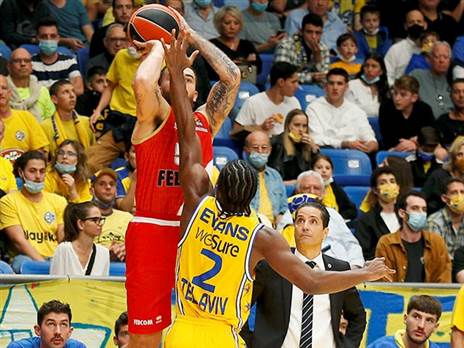 ג'יימס. לא חסך (אלן שיבר)