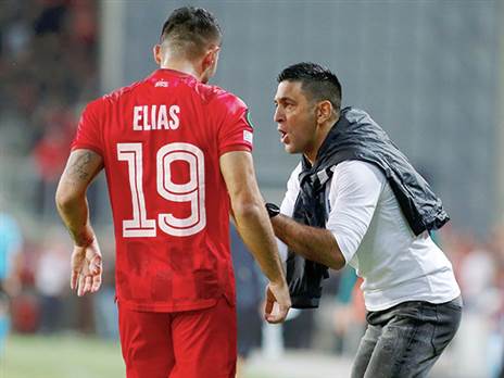 בספק למשחק. אליאס (אלן שיבר)