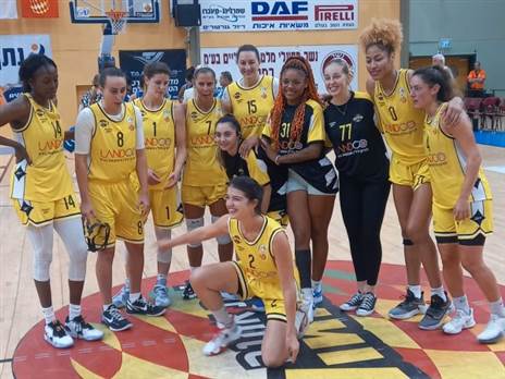 פתיחת עונה מצוינת לאלופה (קרדיט: אליצור רמלה)