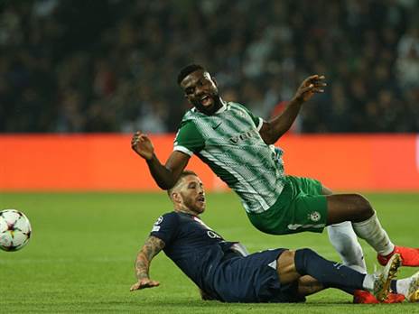 פעיל בהגנה (Steve Bardens - UEFA/UEFA via Getty Images)