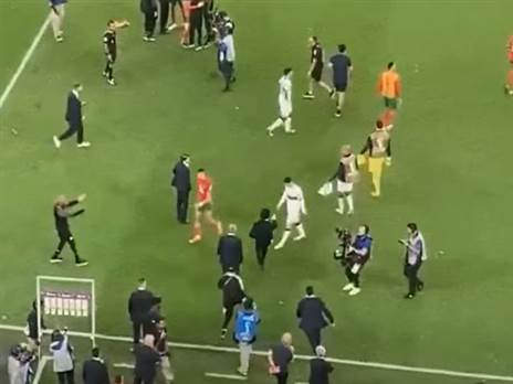 בקשת החולצה