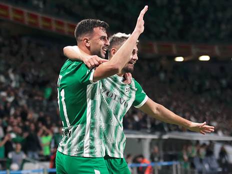 "יש לנו חדר הלבשה מלוכד" (אלן שיבר)