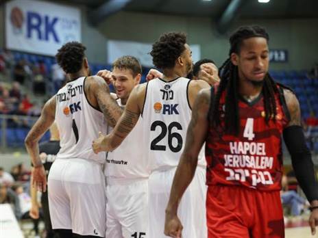 ב"ש. גברה על ירושלים (לירון מולדובן)