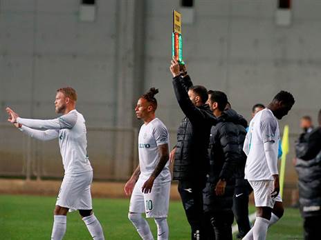 סונדגרן נכנס. איזה הבדל (אלן שיבר)