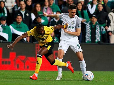 הכל פתוח. מכבי חיפה נגד נתניה (צילום: אלן שיבר)