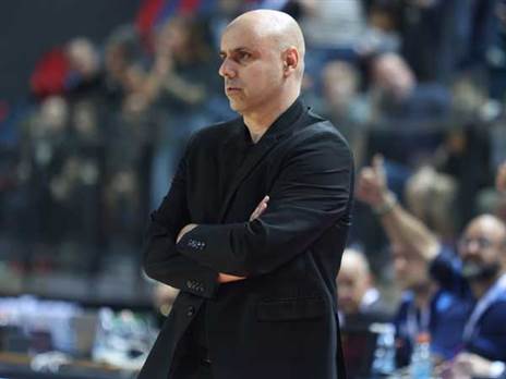 היה מרוצה מנועם יעקב, זילברשטיין (דני מרון)