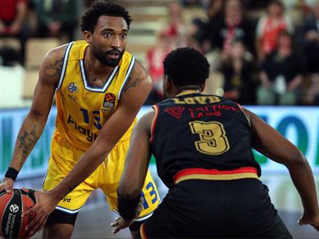 מכבי ת"א מתקרבת לטופ 8 (Alfonso Cannavacciuolo/Euroleague Basketball via Getty Images)