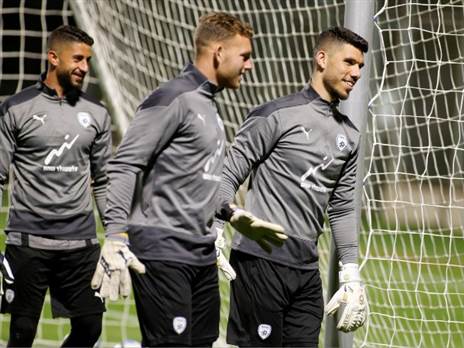 שוערי הנבחרת הגיעו להכנות (אלן שיבר)