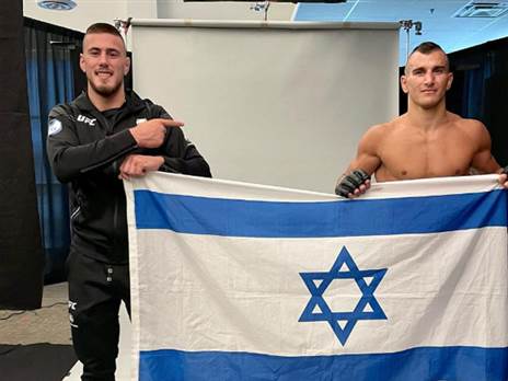 "השראה בשבילי". לוי וברזילי (מתוך האינסטגרם של עילאי ברזילי)