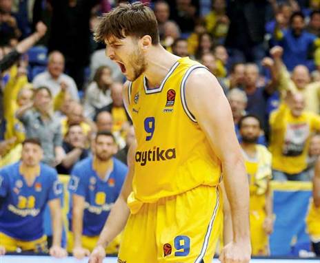 כבר חגגה על פנר (אלן שיבר)