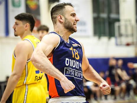 רז אדם. צריך את הקהל (עודד קרני)