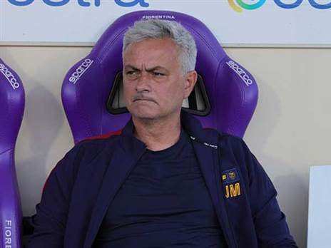 ז'וזה מוריניו. מחוץ לליגת האלופות, לפחות עד לרביעי (GETTY)