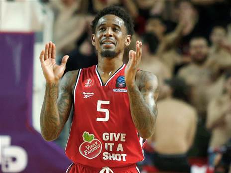 נשאר אדום. מנפורד (אלן שיבר)