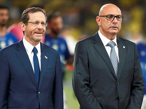 זוארץ והרצוג. יום שכולם ירצו לשכוח (אלן שיבר)