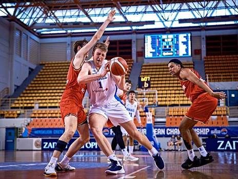 מהלכים מרשימים על הפרקט בהראקליון. וולף (FIBA)