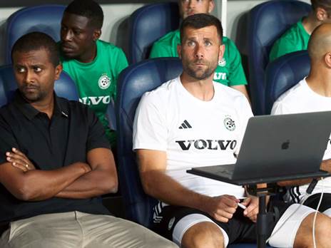 יעקבו מקרוב אחר משחקי הערב (אלן שיבר)