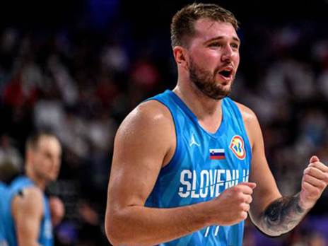 מחצית ראשונה נהדרת שלו. לוקה (FIBA)