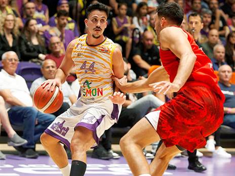 הקפטן החדש. משגב (אלן שיבר)