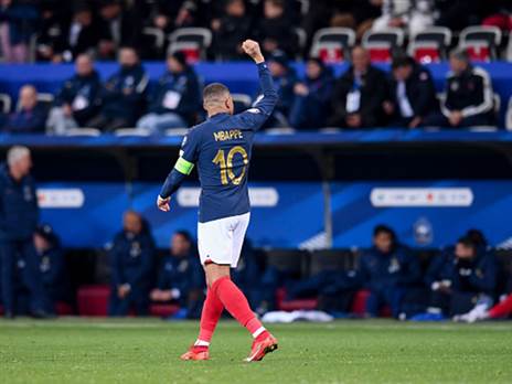 כוכב כדורגל. אמבפה (GETTY)